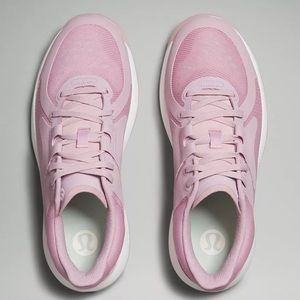 Lululemon strong feel train shoes